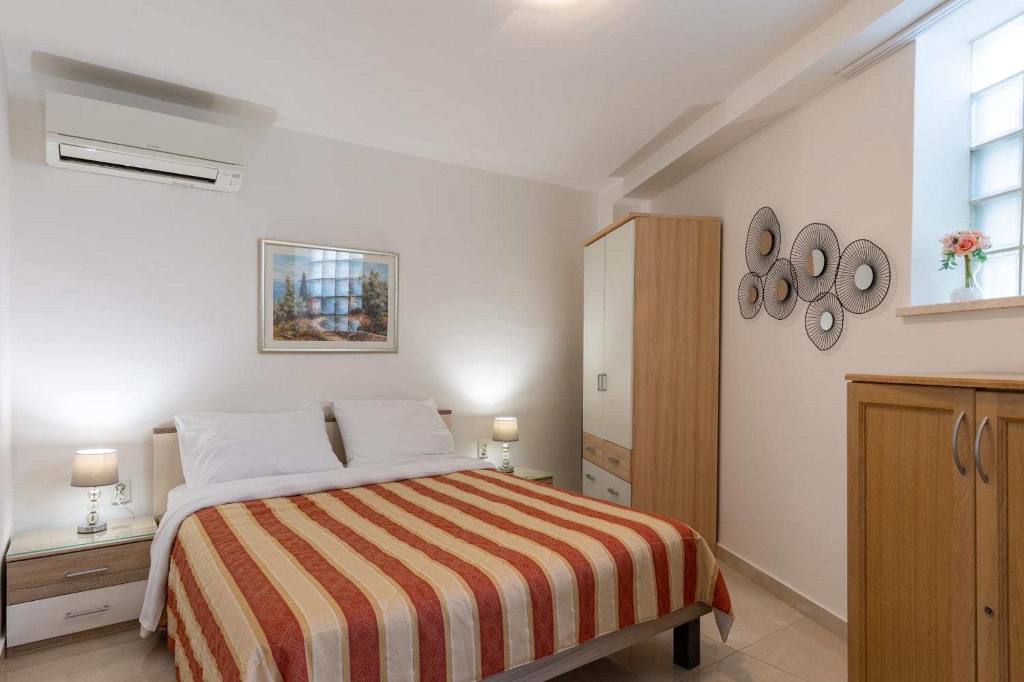 Apartment Luna I Lucky Ragusa Esterno foto